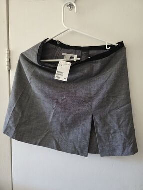 NWT H&M Grey Mini Skirt with Front Slit